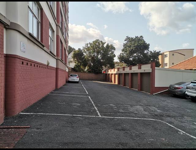 1 BEDROOM FLAT TO LET IN GLENWOOD